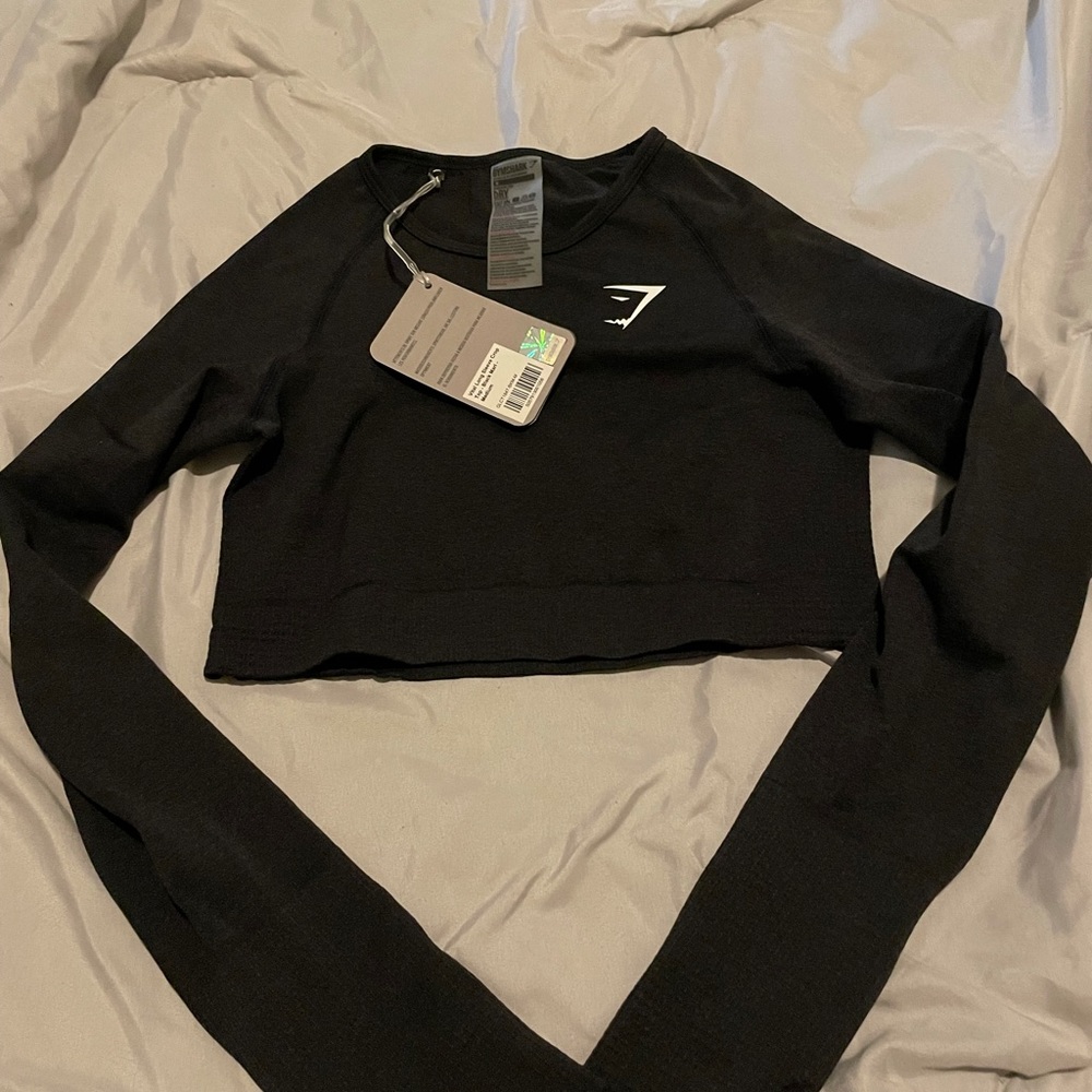 Black gymshark crop top